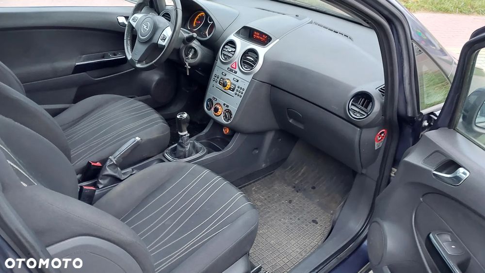 Opel Corsa 1.2 16V Edition - 9