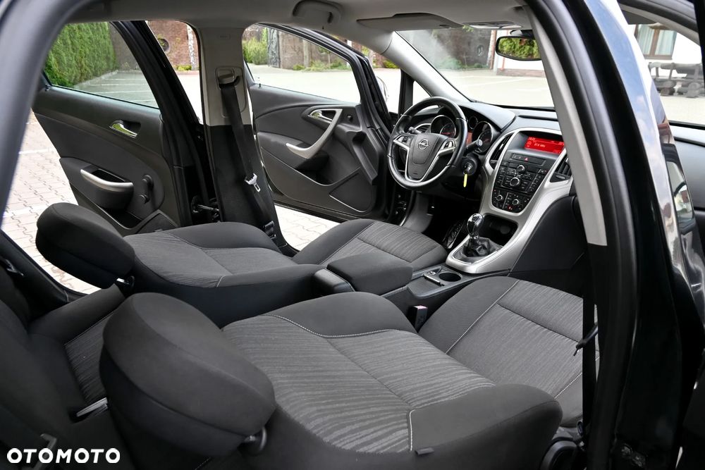 Opel Astra 1.4 T Enjoy - 22