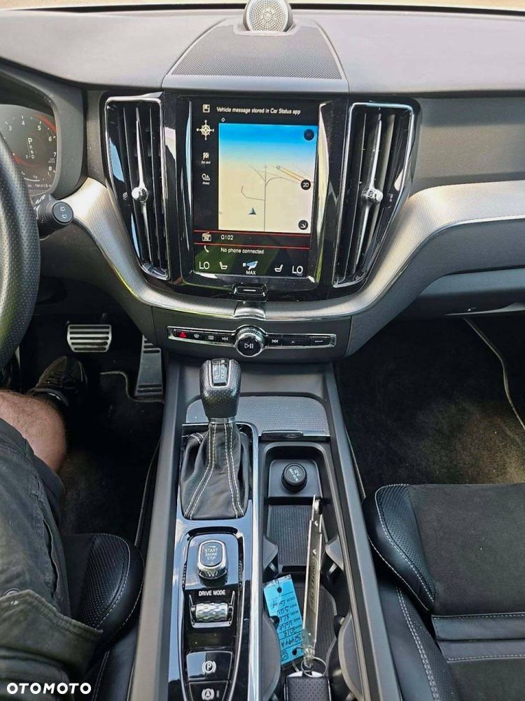 Volvo XC 60 T6 AWD R-Design - 9