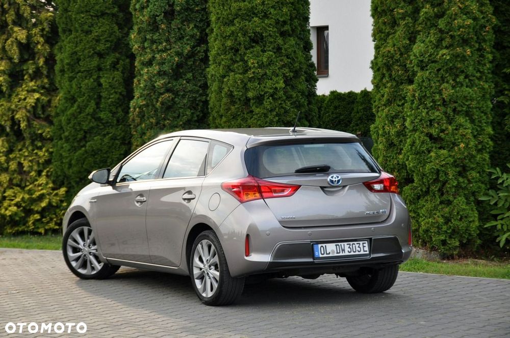 Toyota Auris - 14