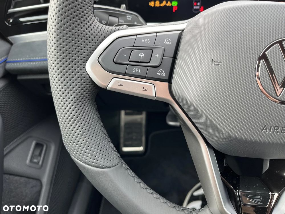 Volkswagen Passat - 40