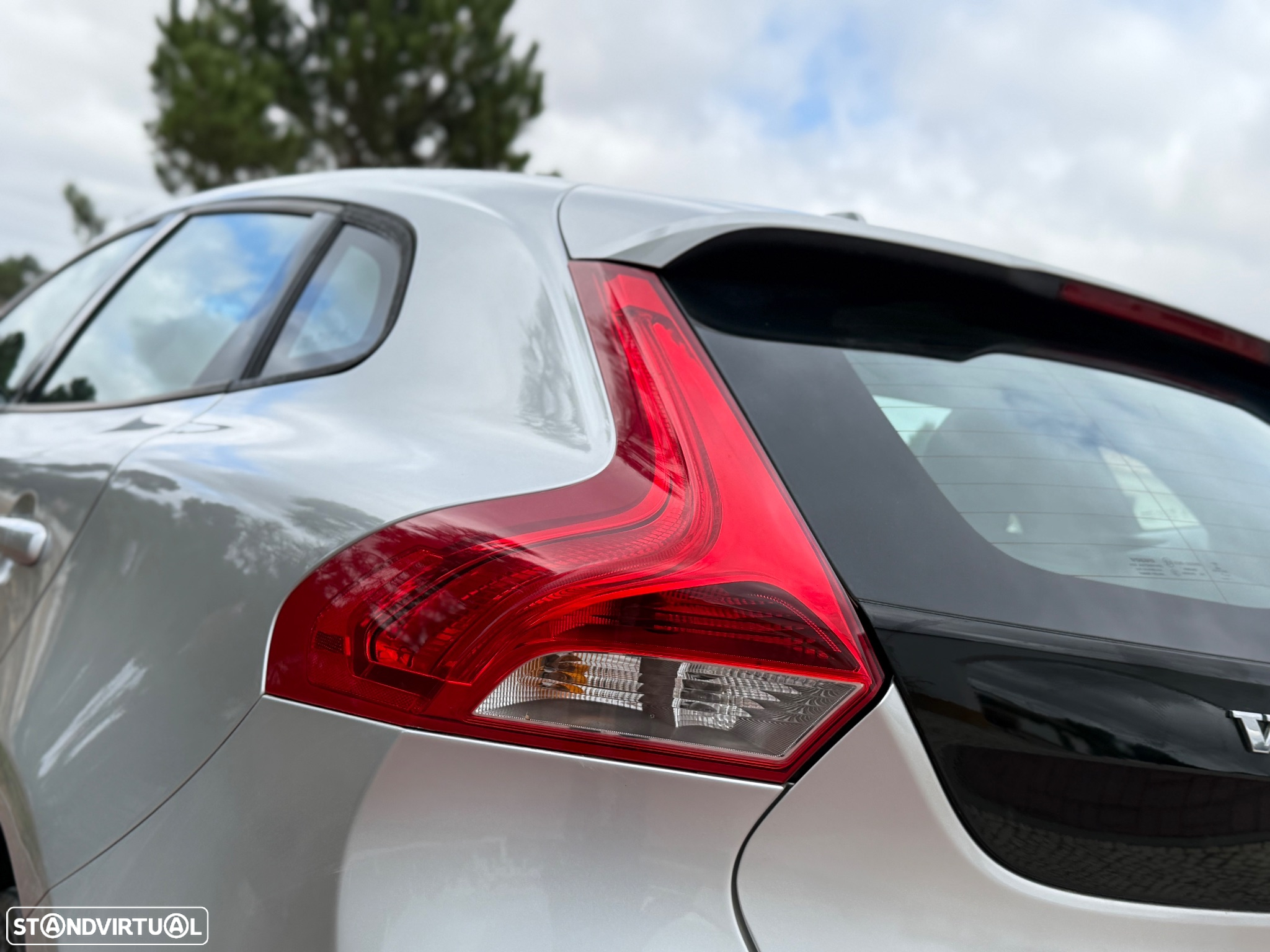 Volvo V40 2.0 D2 Kinetic - 14