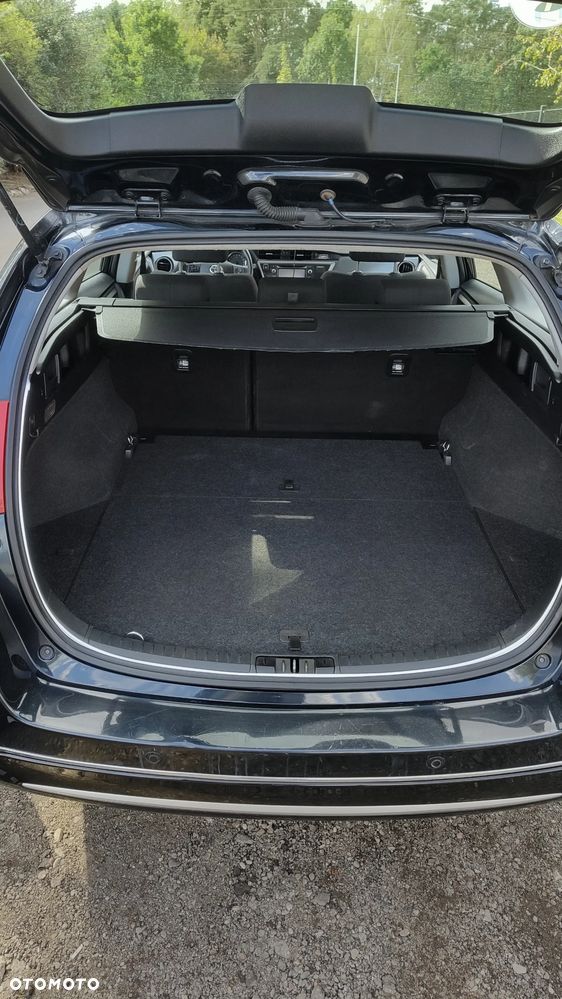 Toyota Auris 1.4 D-4D Premium Comfort - 11