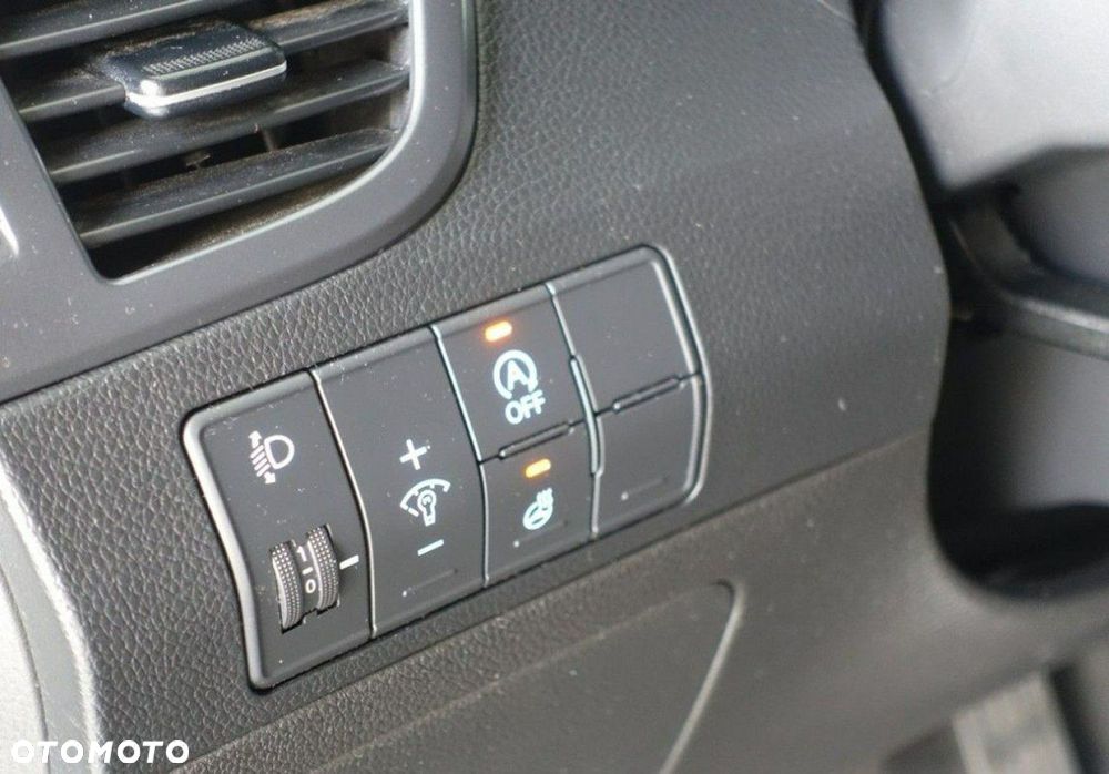 Hyundai i30 1.6 CRDi BlueDrive Go - 33