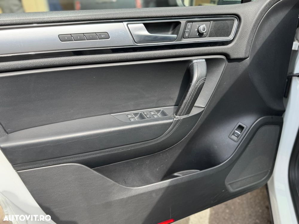 Volkswagen Touareg 3.0 V6 TDI SCR Blue Motion DPF Automatik Terrain Tech - 14