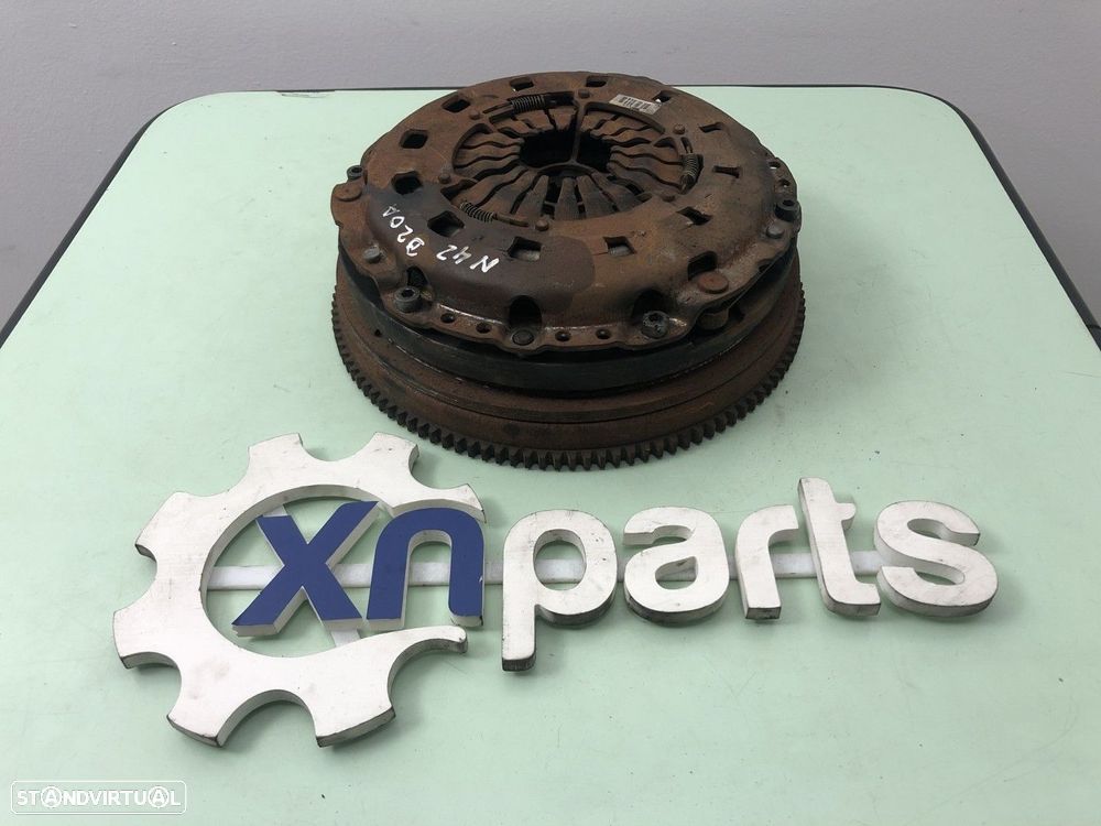 Volante Bi-massa BMW 3 Coupe (E46) 318 Ci | 12.00 - 05.06 Usado REF. MOTOR N42B2... - 2