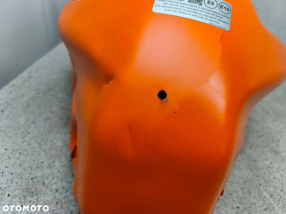 Bak, zbiornik paliwa KTM 390 Duke 24- - 15