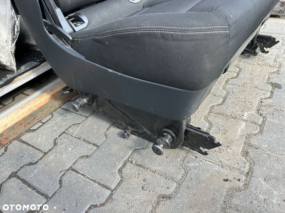 Renault Trafic III Fotele II rząd szybki demontaż montaż Vivaro B Talento - 5