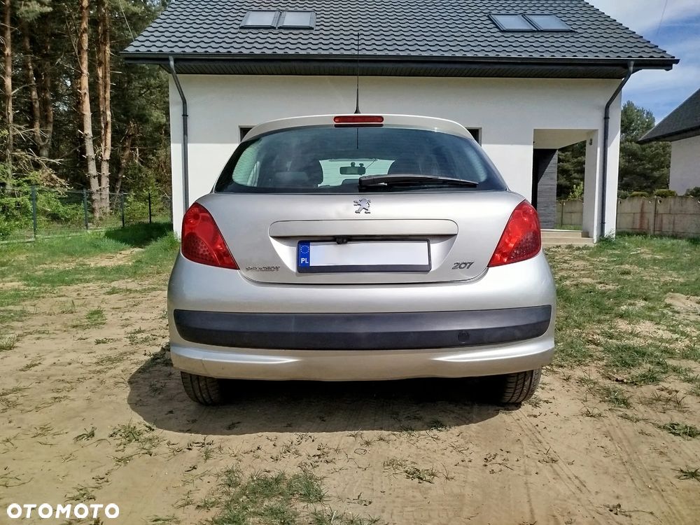 Peugeot 207 1.4 16V Trendy - 4
