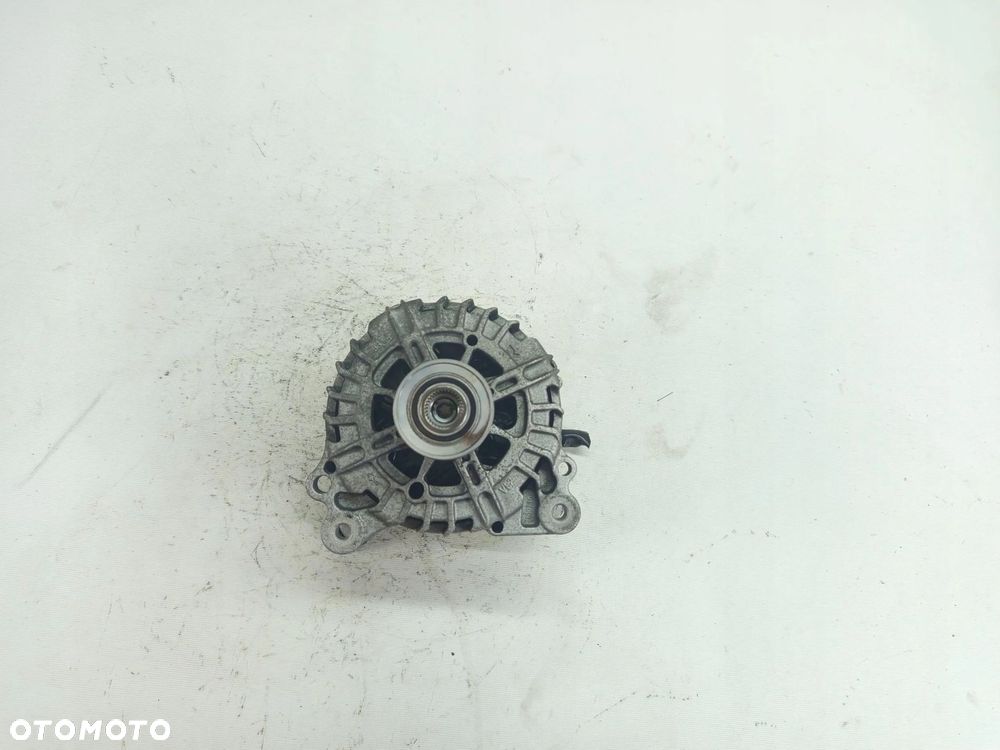 ALTERNATOR 1.6 TDI CLH SKODA OCTAVIA LEON 3 GOLF VII - 5