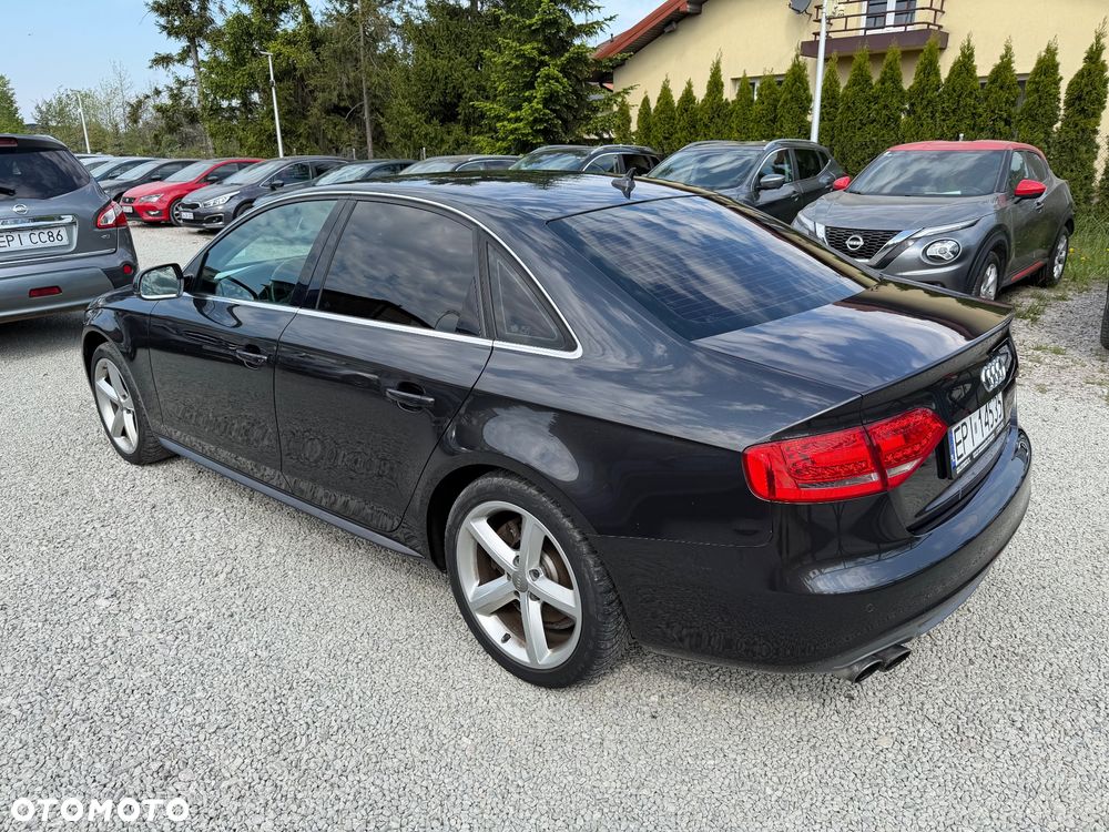 Audi A4 Limousine - 16