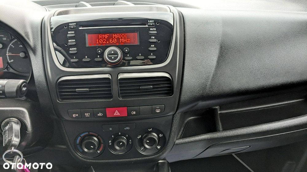 Opel Combo - 24
