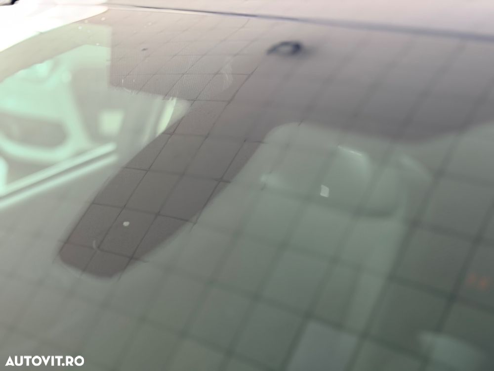 Ford Focus 1.6 TDCI ECOnetic 88g Start-Stopp-System Titanium - 35