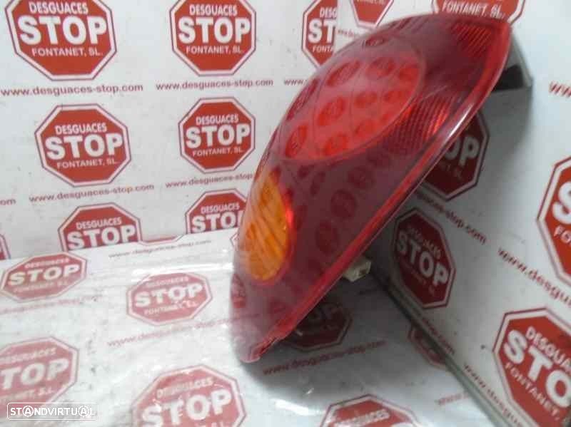 FAROLIM TRASEIRO DIREITO TOYOTA COROLLA COMPACT 2000 - 3