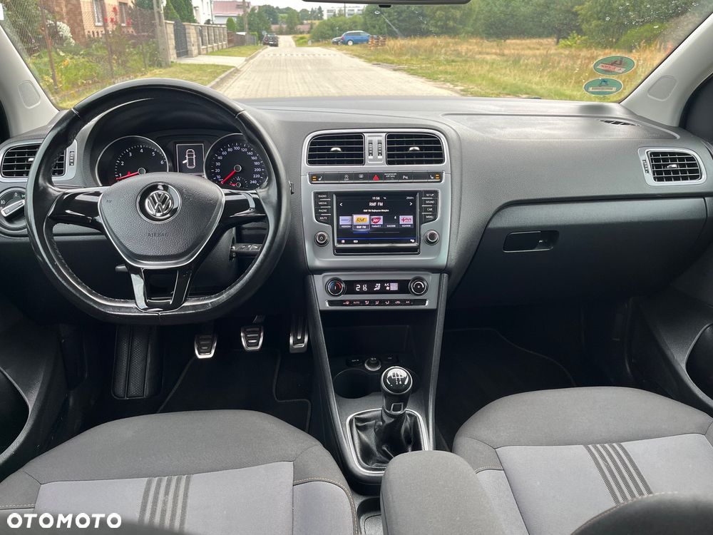 Volkswagen Polo 1.2 TSI Blue Motion Technology Allstar - 8