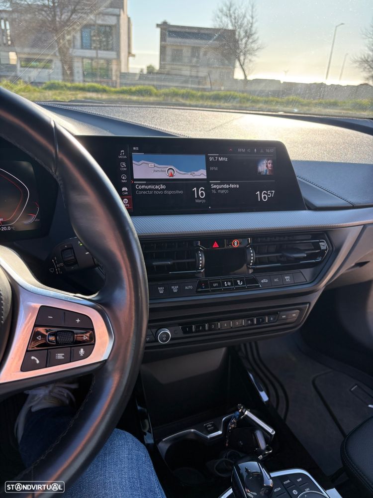 BMW 116 d Pack Desportivo M Auto - 5