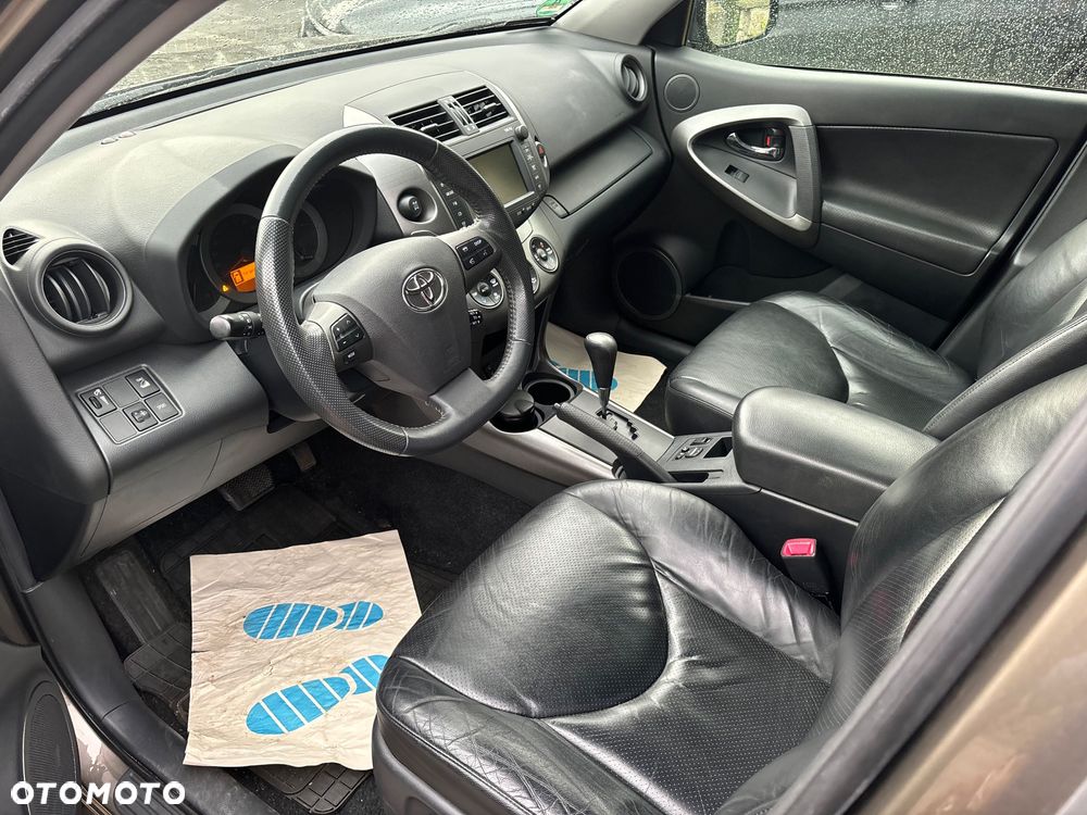 Toyota RAV4 2.0 VVT-i Prestige NAVI MS - 4