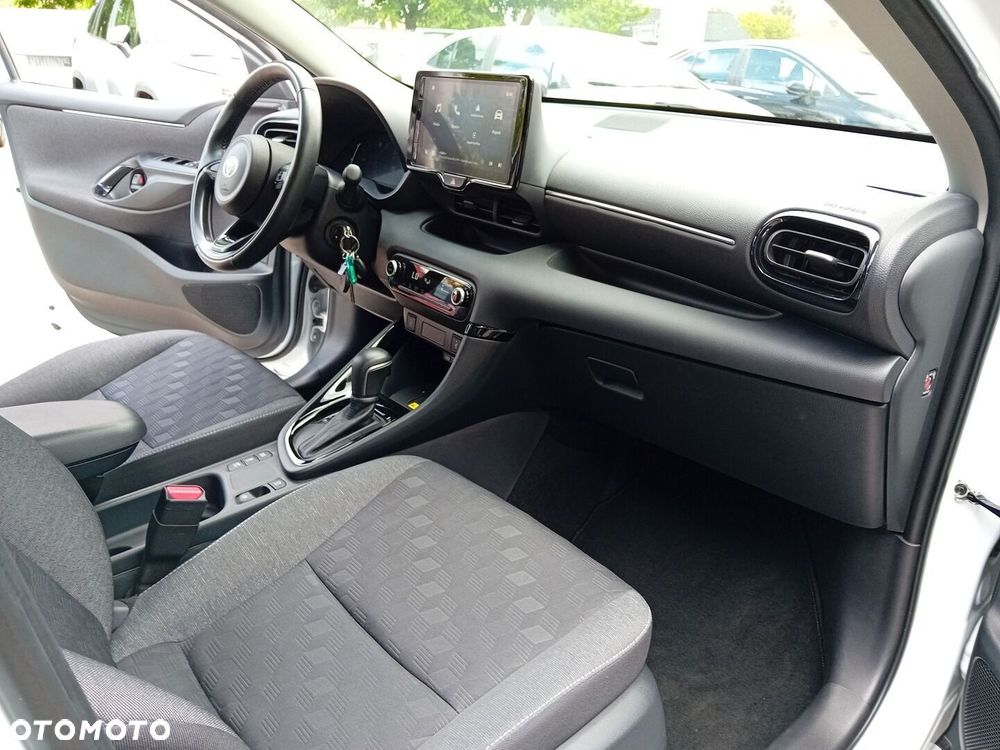 Toyota Yaris Hybrid 1.5 Style - 19