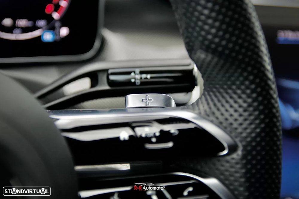 Mercedes-Benz C 300 e AMG Line - 42