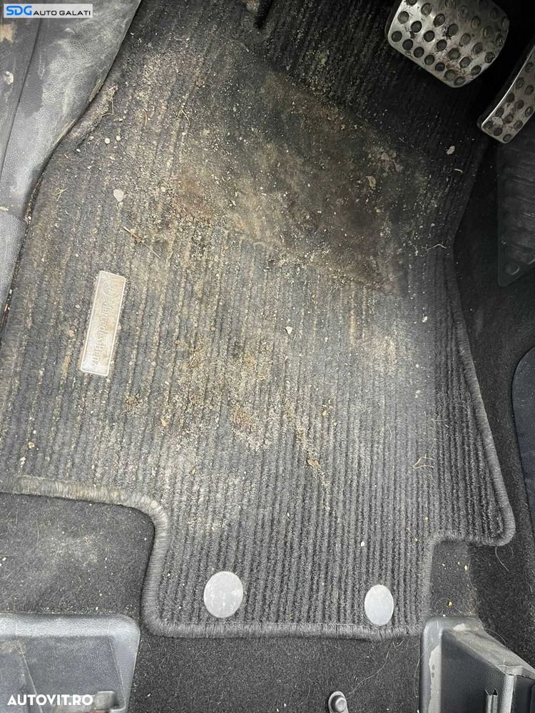 Pres Cauciuc Textil Stanga Fata Sofer Mercedes W245 Clasa B Class 2005 - 2012 - 2