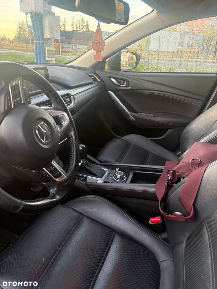 Mazda 6 - 8