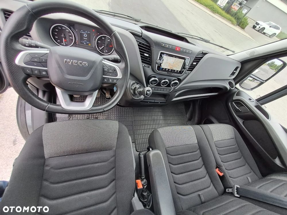 Iveco 35S18 Pomoc Drogowa Najazd Laweta Krajowy Ledy Nawigacja Poduszki Pomocnicze ! - 9