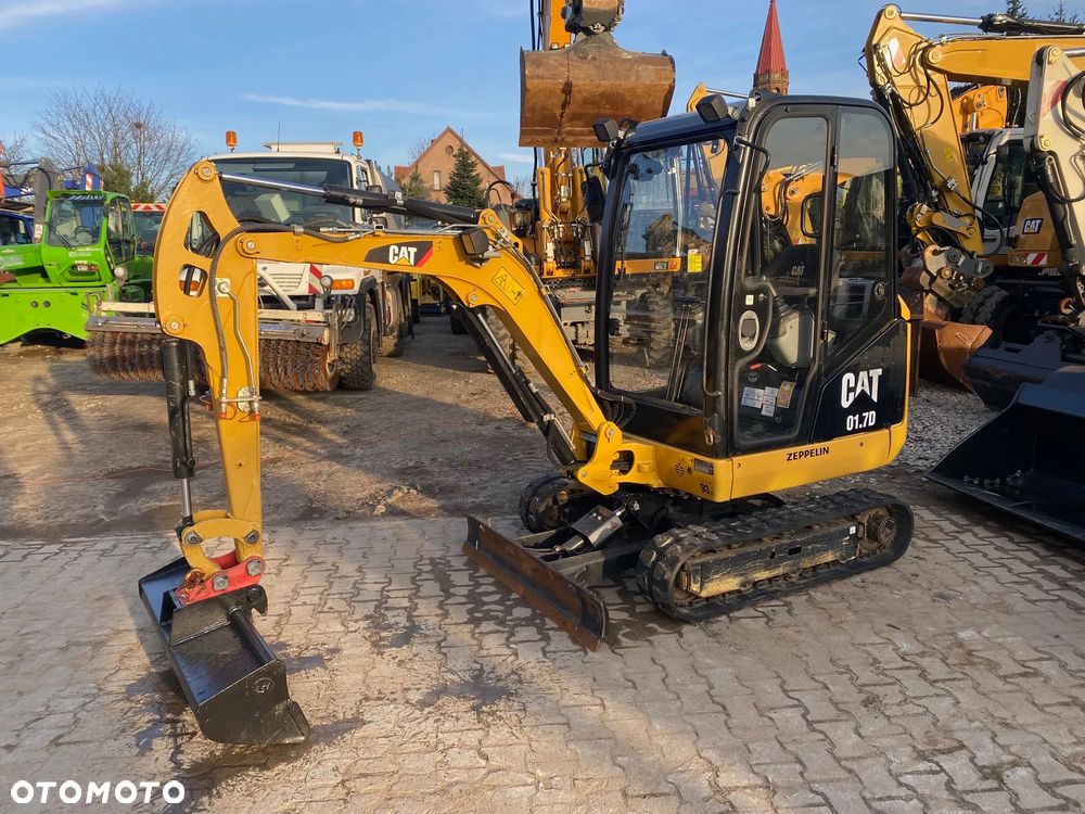 Caterpillar CAT 301.7D, 2250 MTH, Z NIEMIEC, DŁUŻSZY ZASIĘG, ROZSUWANE PODWOZIE, SUPER STAN - 1