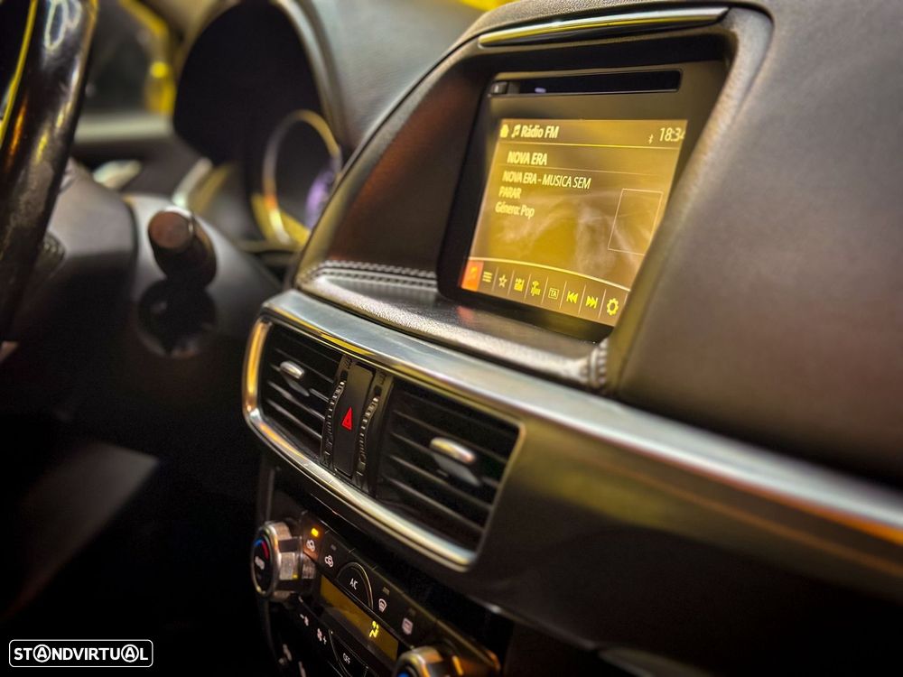 Mazda CX-5 2.2 D Essence - 16