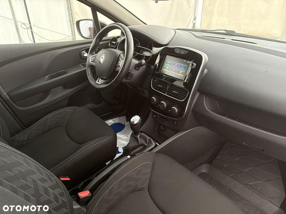 Renault Clio - 21