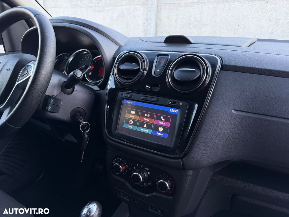 Dacia Lodgy 1.6 SCe Laureate - 11