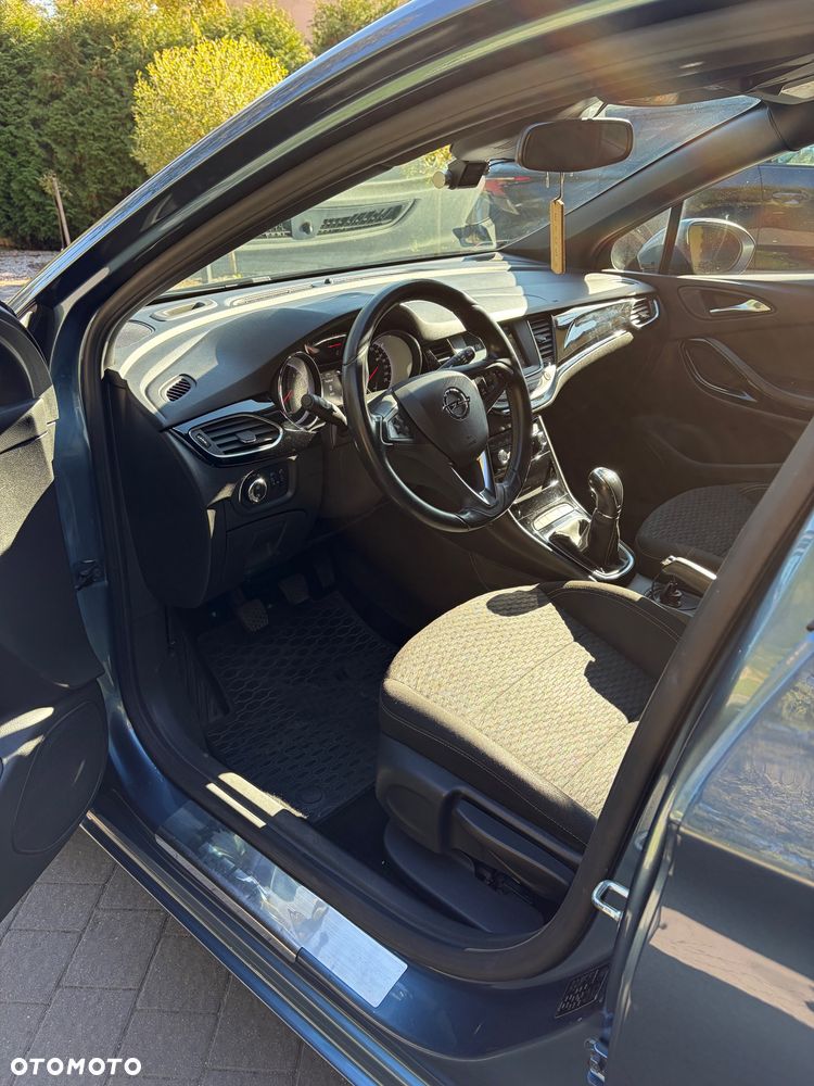 Opel Astra - 11