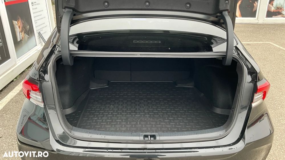 Toyota Corolla Sedan 1.8 HSD Exclusive - 9