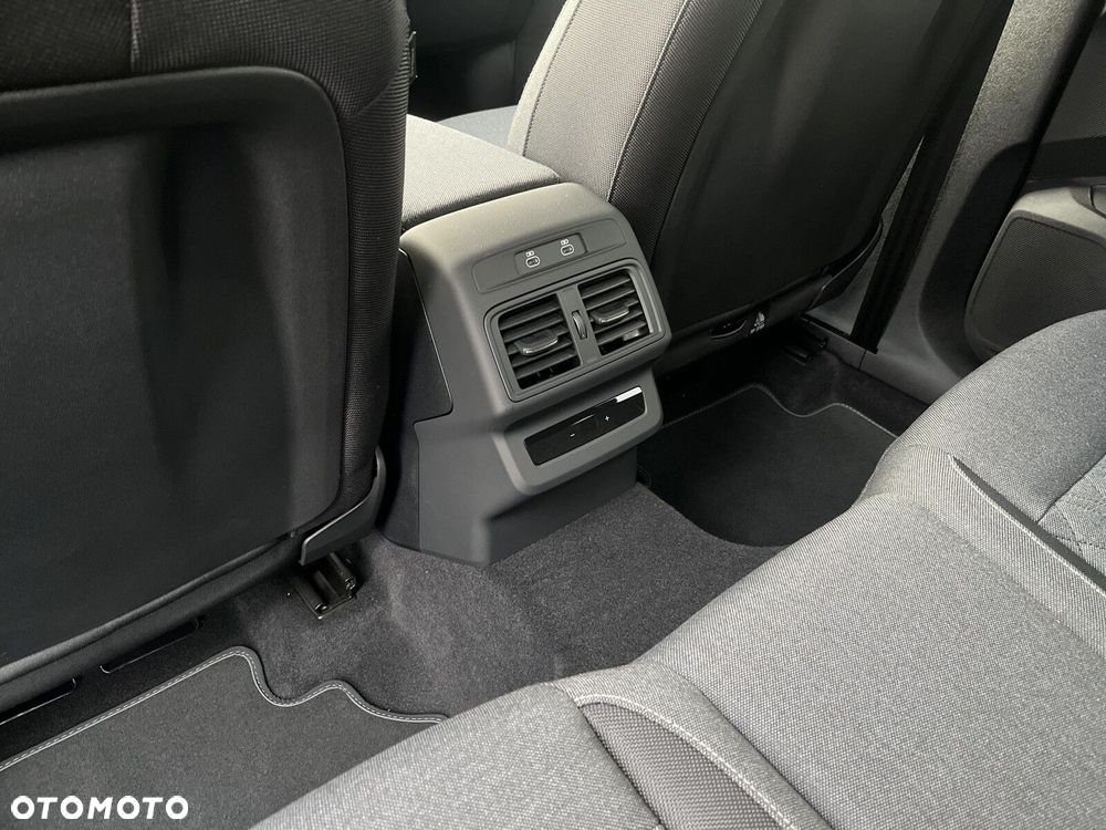 Audi Q5 Sportback - 27