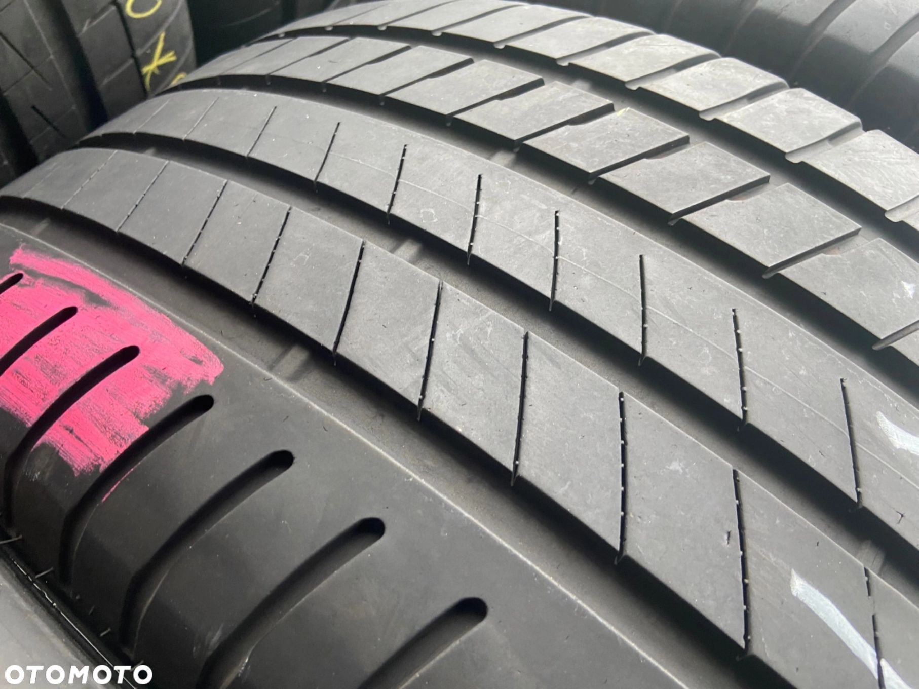 265/50/19 Bridgestone Alenza 001_5,2mm_2szt_(321) - 4