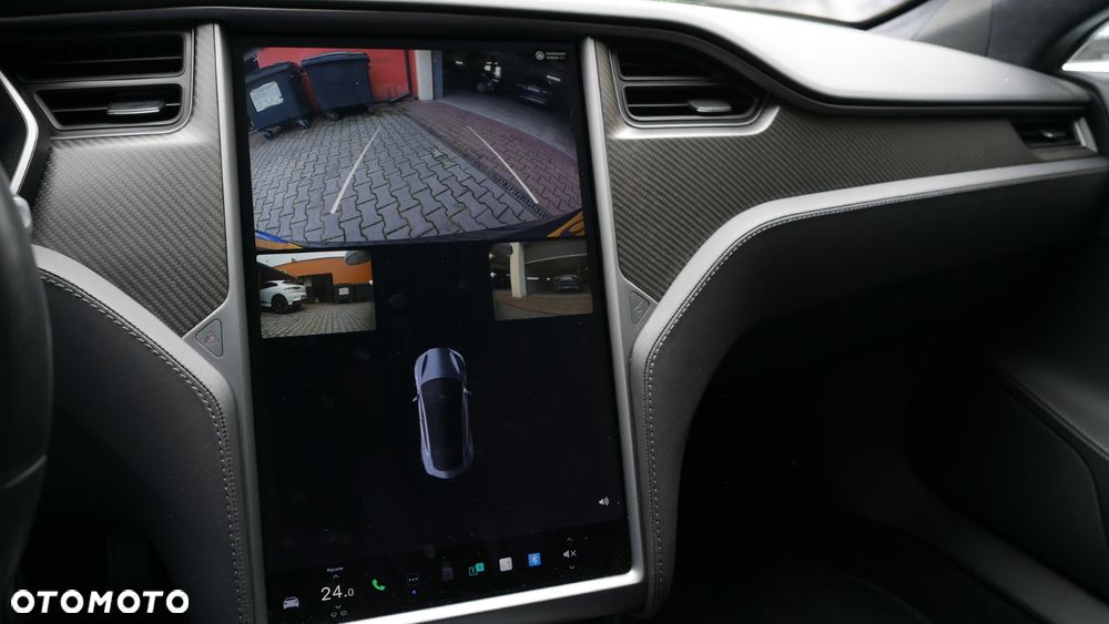Tesla Model S - 25