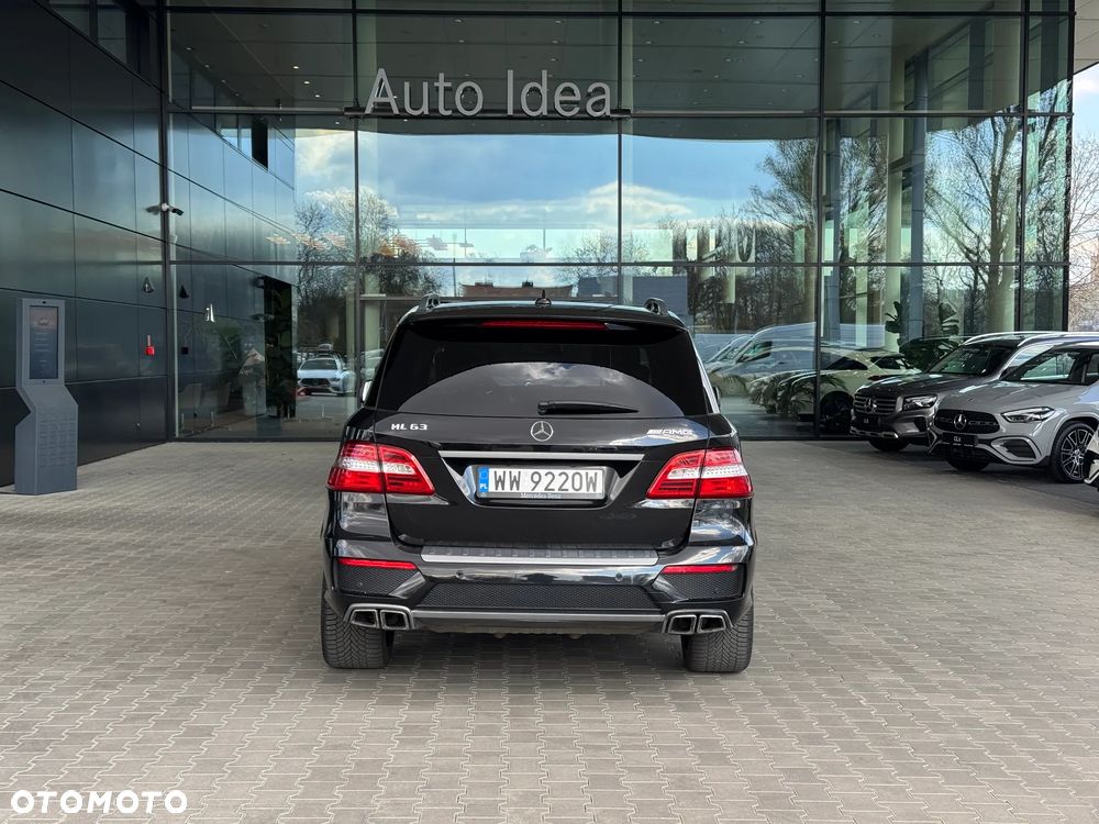 Mercedes-Benz ML 63 AMG 4-Matic - 16