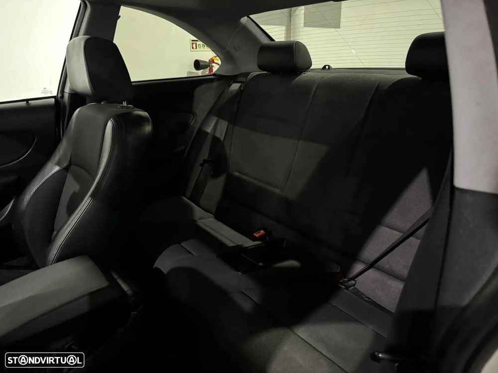 BMW 118 d Coupe - 12