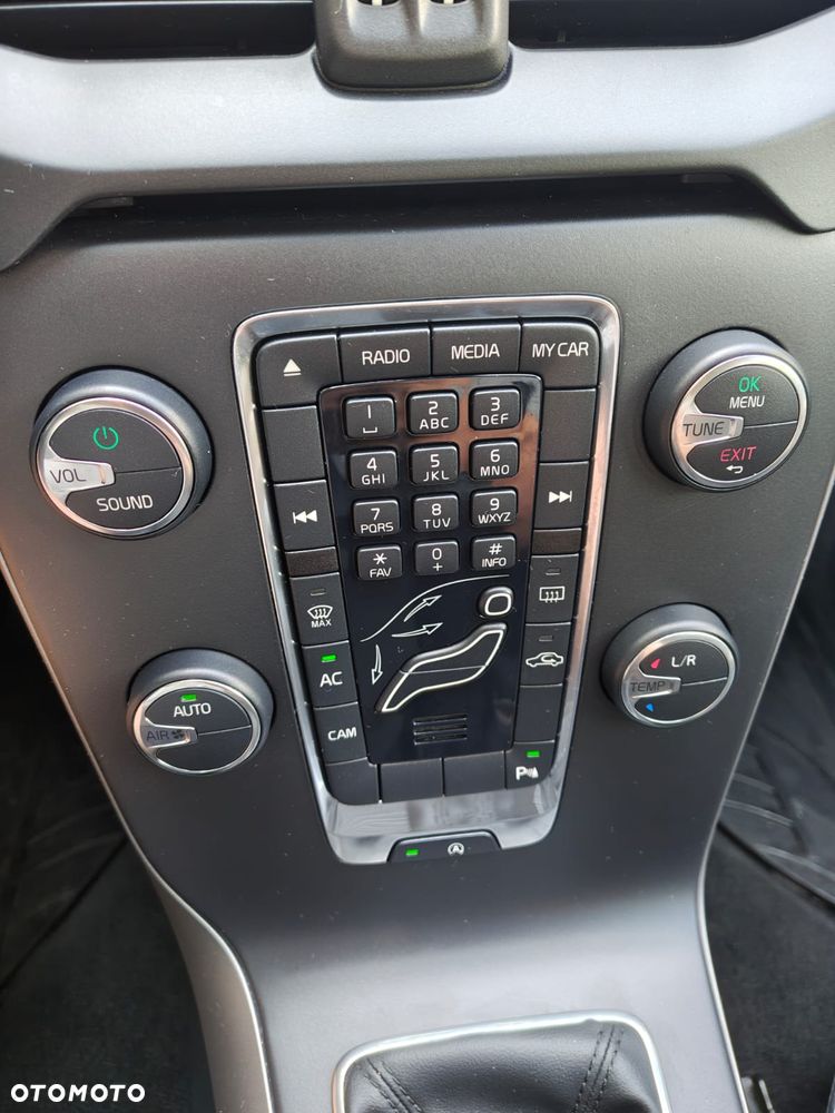 Volvo V40 D2 R-Design Summum - 22
