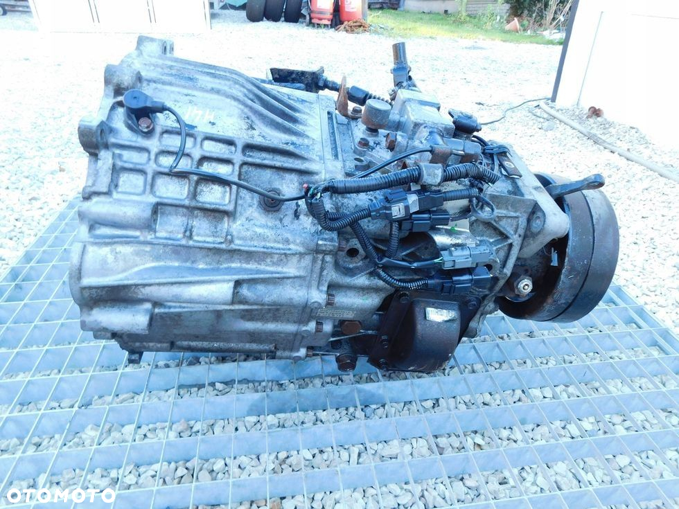 Skrzynia biegów Mitsubishi Canter Fuso 3C13 3.0 D DI-D EURO 4 05-10r - 2