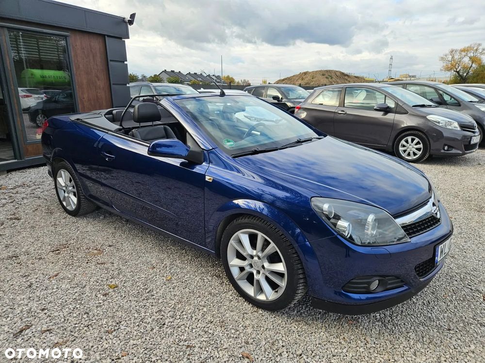 Opel Astra TwinTop 1.8 Cosmo - 8