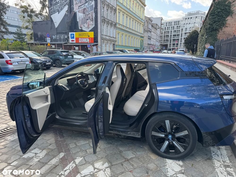 BMW iX xDrive40 76.6kWh - 4