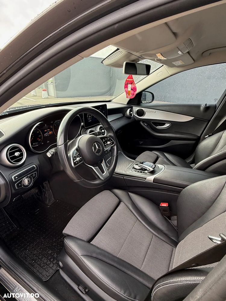 Mercedes-Benz C 180 d T 9G-TRONIC Avantgarde - 4