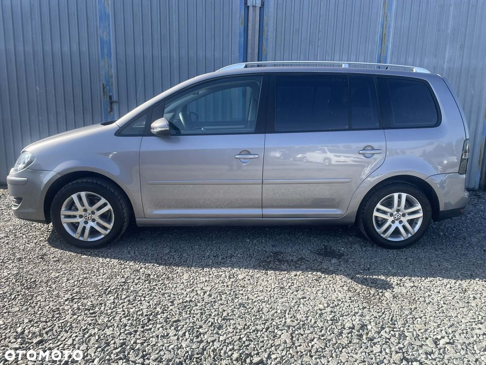 Volkswagen Touran 1.9 TDI DPF Highline - 5