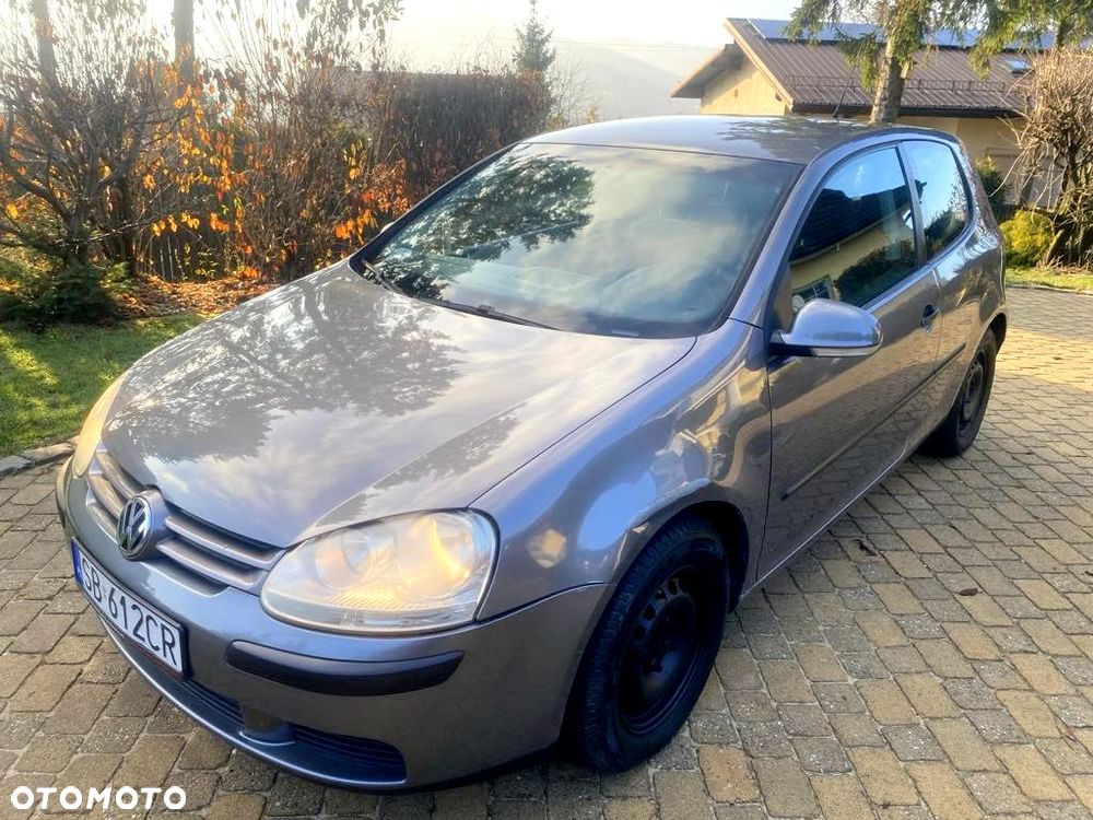 Volkswagen Golf 1.9 TDI Trendline DSG - 12