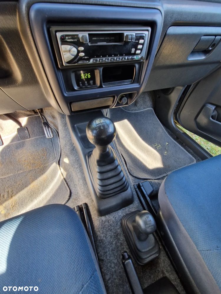 Suzuki Jimny 1.3 - 19