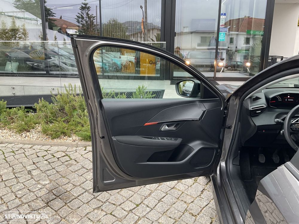 Peugeot 208 1.2 PureTech Active Pack - 19