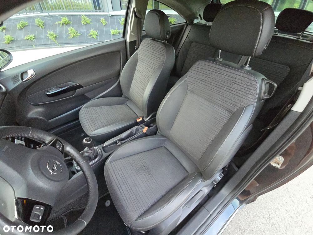 Opel Corsa 1.4 16V Energy - 13
