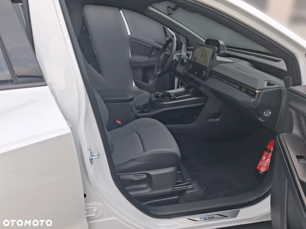 Toyota bZ4X 73.1kWh Style - 9