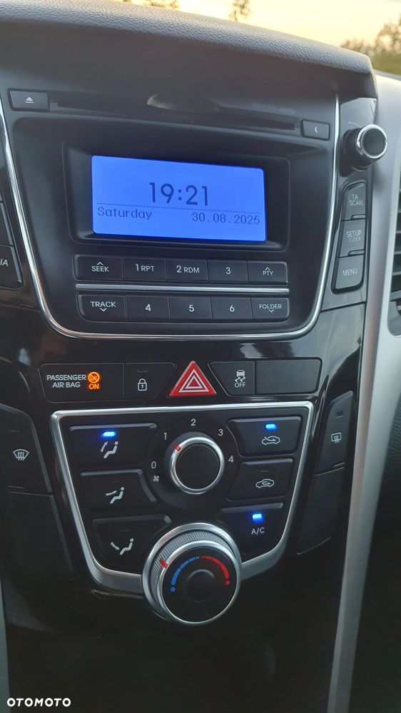 Hyundai i30 1.4 CRDi Classic - 11