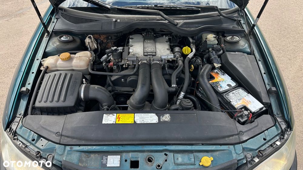 Opel Omega 2.5 CD - 13